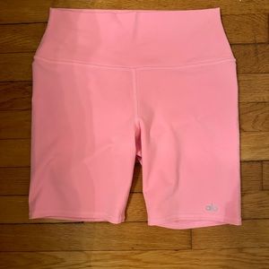 Alo Yoga high waist biker short size M